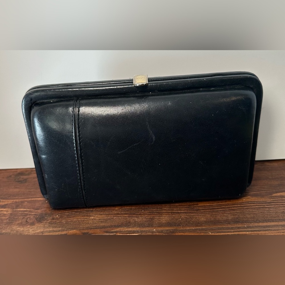 Vintage Black Clutch Gold Clasp‎ Made in New Zealand.
